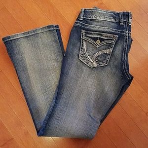 Ariya Jeans